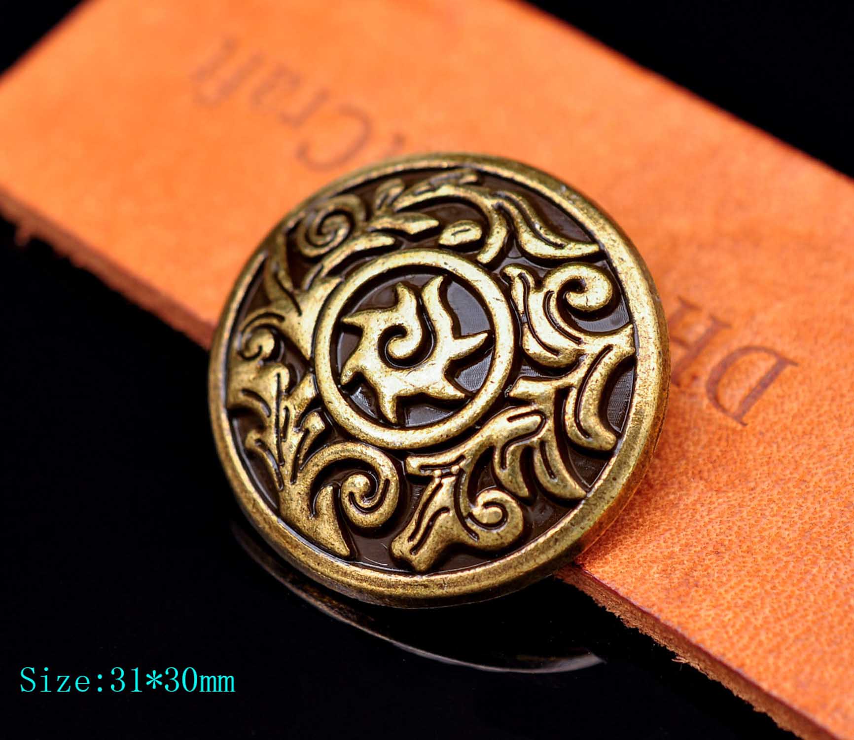 10PC 31*30MM Trabal BRASS SUN  - огляд і ціна Leatherwork Flowers